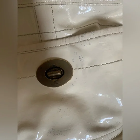 Coach Ergo Large Patent Leather Hobo Purse - Picture 5 of 9